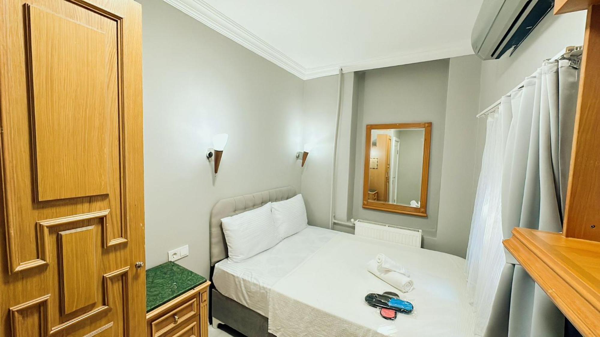 Hotel Taksim Centre 2*